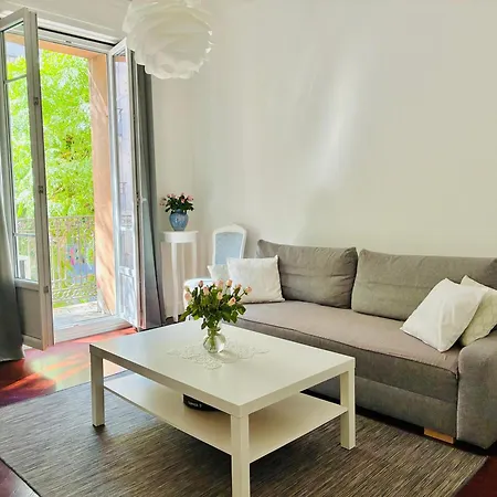 2p Moderne Riquier Proche Port, Gare, Tramway